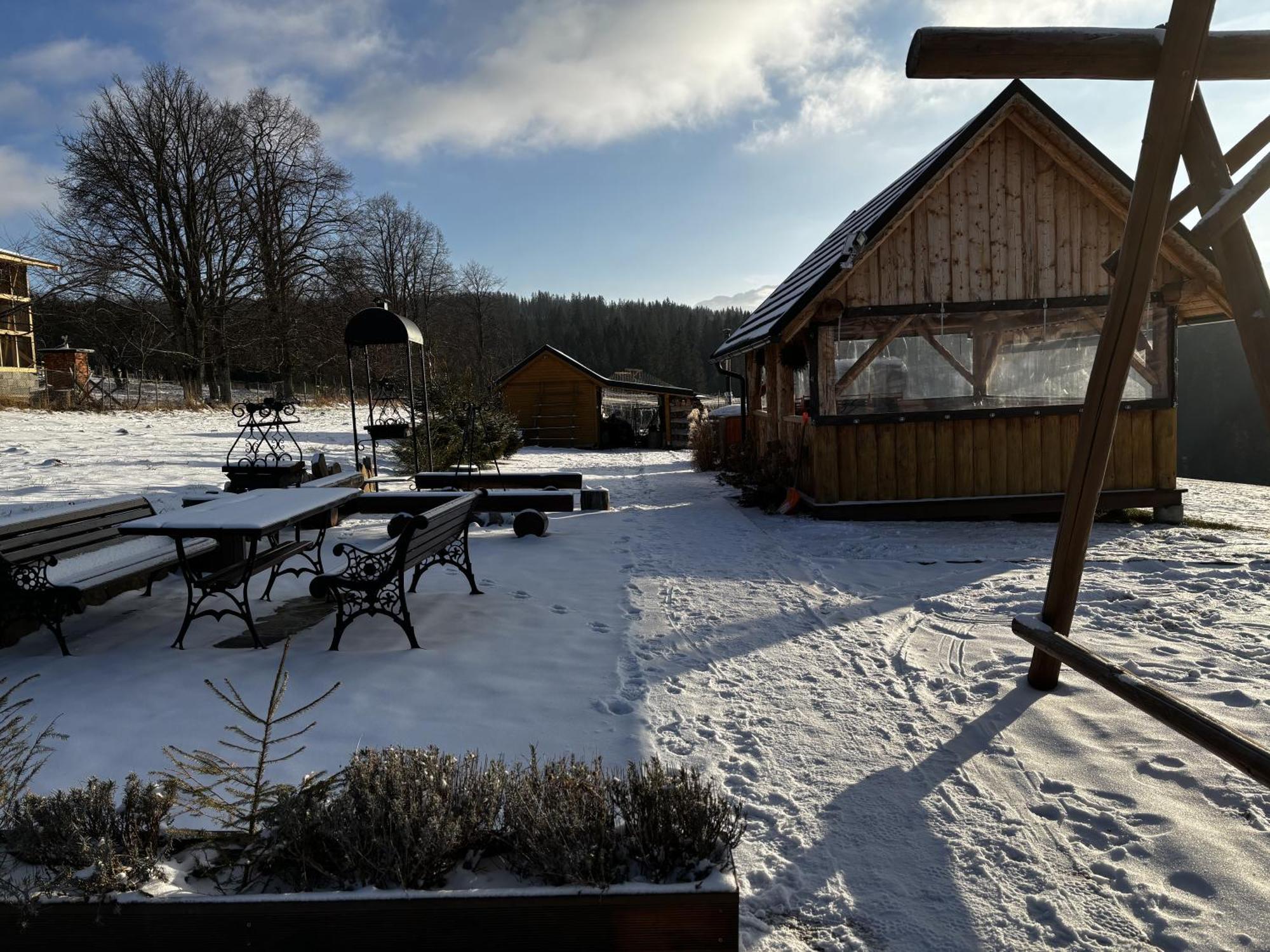 Witowianskie Domki Z Kominkiem, Jacuzzi I Sauna Dzianisz ภายนอก รูปภาพ